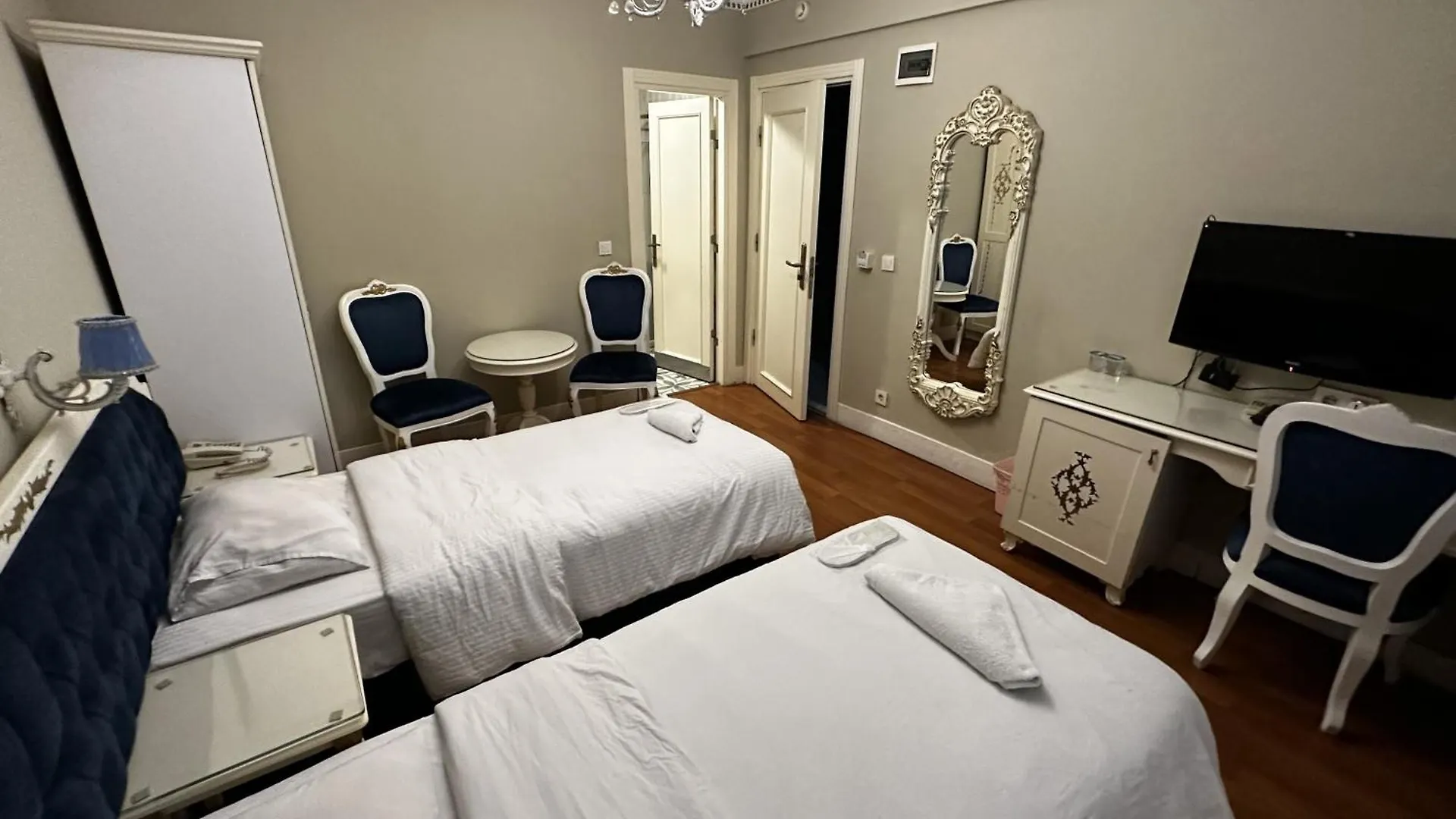 The Istanbul Alyon Hotel Taksim