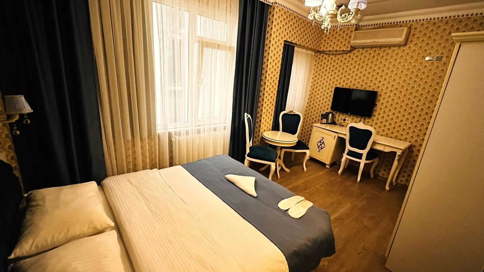 The Istanbul Alyon Hotel Taksim