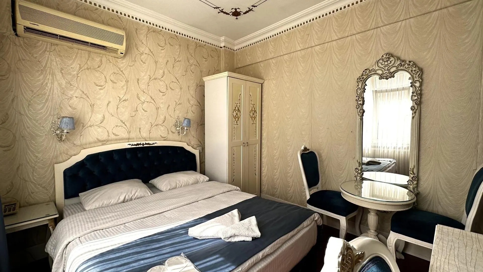The Istanbul Alyon Hotel Taksim